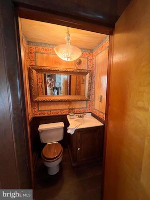 Bathroom, Chandelier, Interior