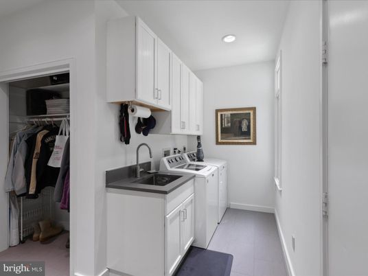 Interior, Recessed Lighting, Washer