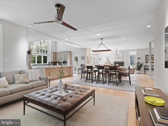 Dining room, Interior, Kitchen, Living room, Pendant Lights, Recessed Lighting, Stainless Steel Appliances, Wood Texture Flooring