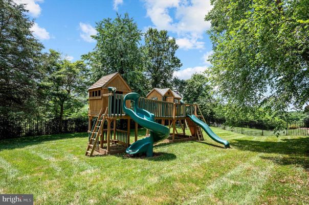 Backyard, Exterior, Playground