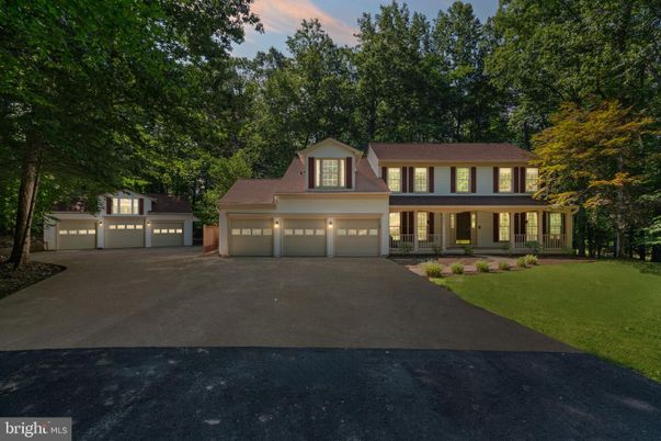 Attached, Backyard, Exterior, Facade, Georgian