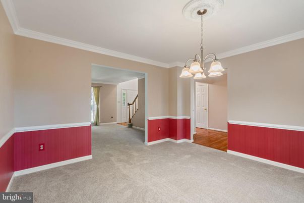 Chandelier, Empty room, Interior, Wood Texture Flooring
