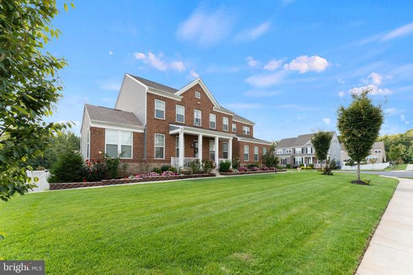 Backyard, Exterior, Facade, Brick Facade, Georgian