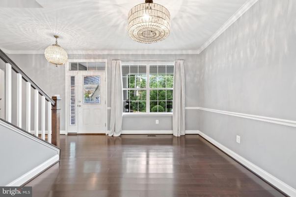 Chandelier, Empty room, Interior, Wood Texture Flooring