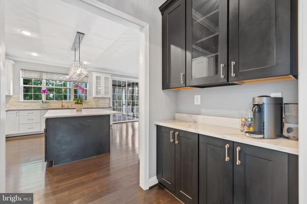 Chandelier, Interior, Kitchen, Recessed Lighting, Wood Texture Flooring