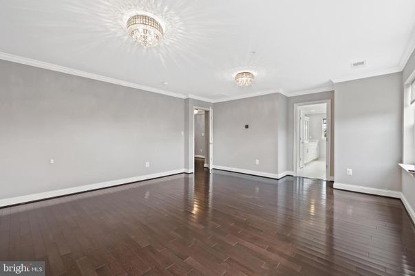 Chandelier, Empty room, Interior, Wood Texture Flooring