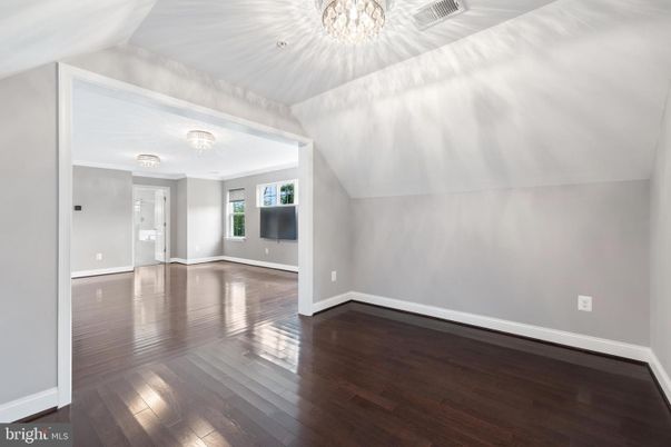 Chandelier, Empty room, Interior, Wood Texture Flooring
