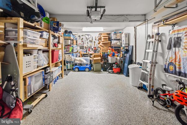 Garage, Interior
