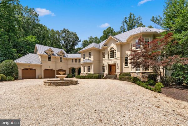 Attached, Backyard, Exterior, Facade, French Provincial