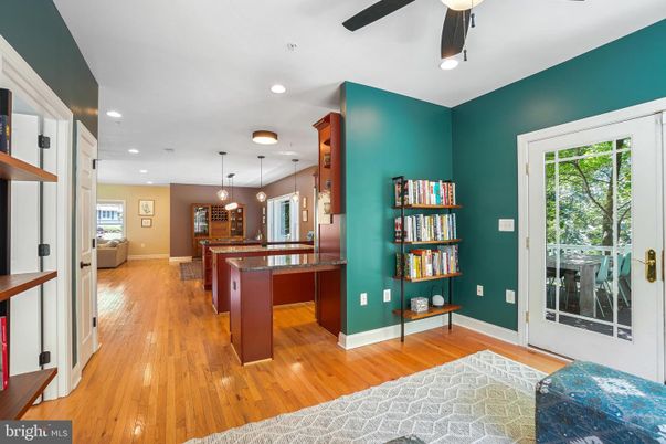 Interior, Pendant Lights, Recessed Lighting, Wood Texture Flooring