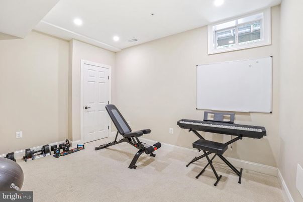 Fitness Equipment, Interior, Recessed Lighting