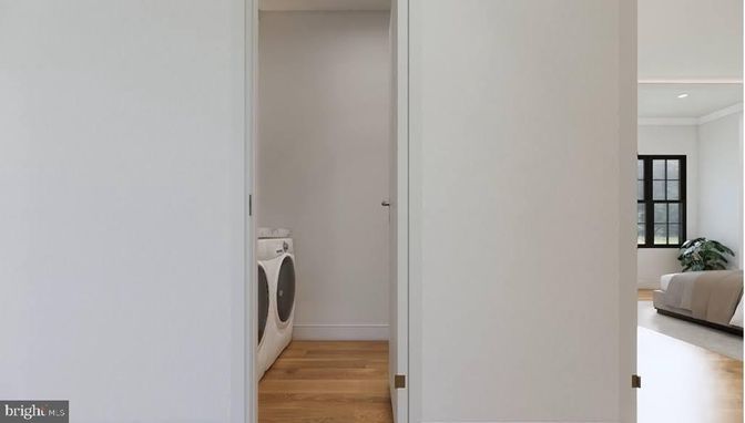 Interior, Recessed Lighting, Washer, Wood Texture Flooring