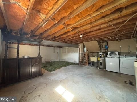 Interior, Washer, Wooden Beams, Wooden Ceilings