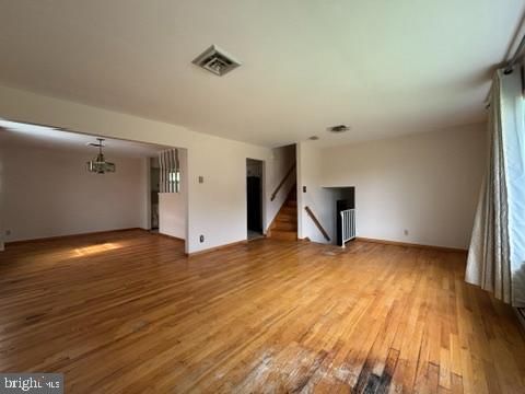 Chandelier, Empty room, Interior, Wood Texture Flooring
