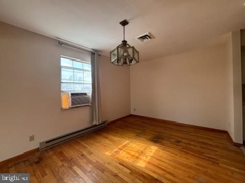 Empty room, Interior, Pendant Lights, Wood Texture Flooring