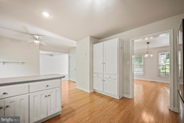 Chandelier, Empty room, Interior, Pendant Lights, Recessed Lighting, Wood Texture Flooring