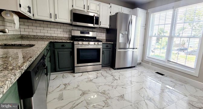 Interior, Kitchen, Marble, Stainless Steel Appliances