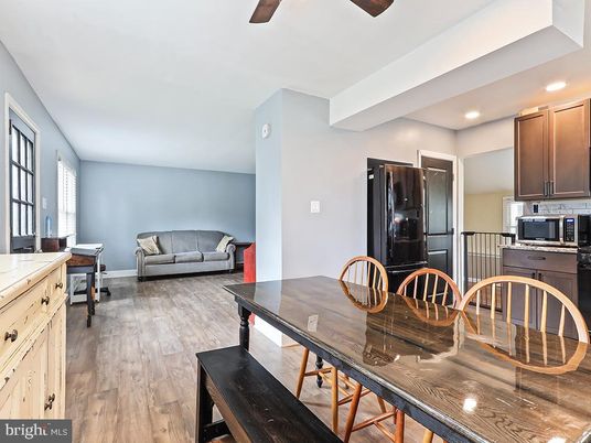 Dining room, Interior, Kitchen, Recessed Lighting, Wood Texture Flooring