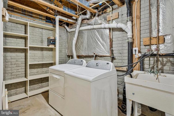 Interior, Stone Walls, Washer