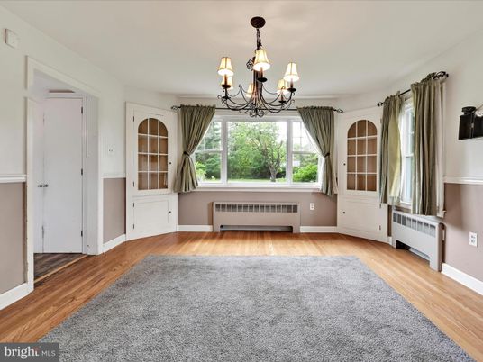 Chandelier, Empty room, Interior, Wood Texture Flooring