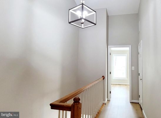 Interior, Pendant Lights, Wood Texture Flooring