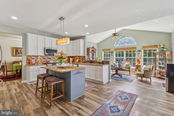 Interior, Kitchen, Living room, Pendant Lights, Recessed Lighting, Wood Texture Flooring