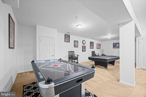 Billiard Table, Game Room, Interior