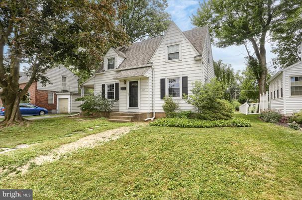 Attached, Backyard, Exterior, Facade, Cape Cod