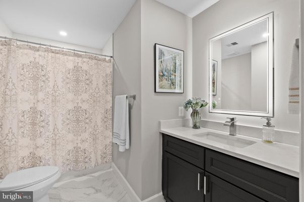 Bathroom, Interior, Marble, Recessed Lighting