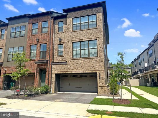 Attached, Exterior, Facade, Brick Facade, Rowhouse