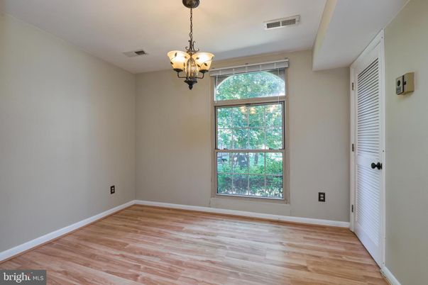 Chandelier, Empty room, Interior, Pendant Lights, Wood Texture Flooring