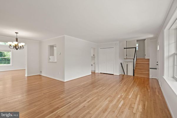Chandelier, Empty room, Interior, Wood Texture Flooring