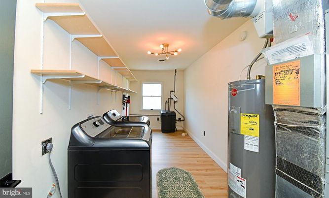 Interior, Washer, Wood Texture Flooring