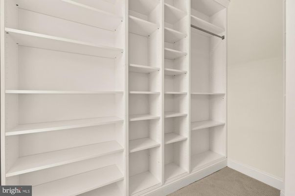 Interior, Walk-in Closets