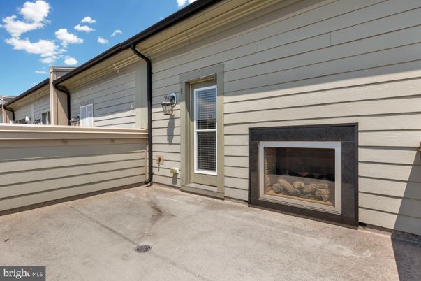 Exterior, Fireplace