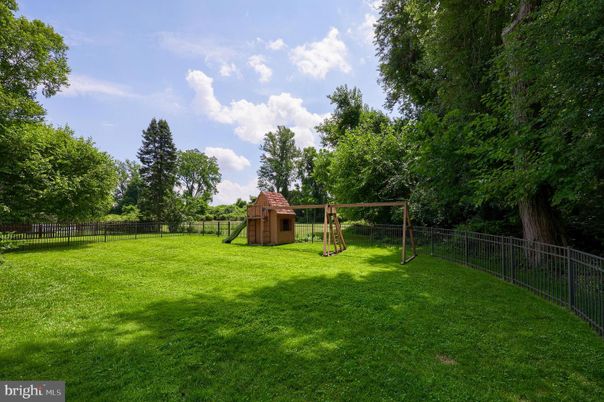 Backyard, Exterior, Playground