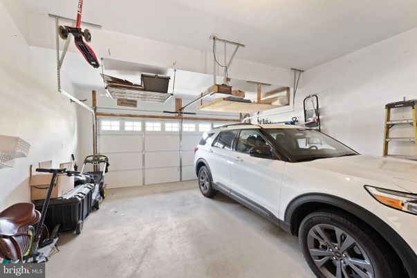 Garage, Interior