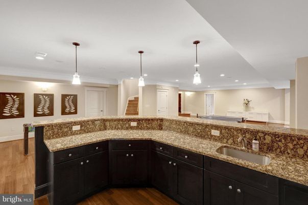 Interior, Pendant Lights, Recessed Lighting, Wood Texture Flooring