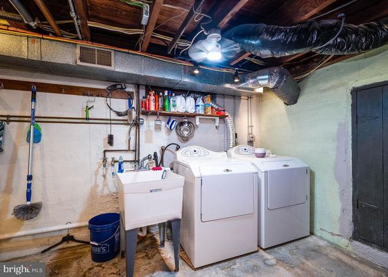 Interior, Washer