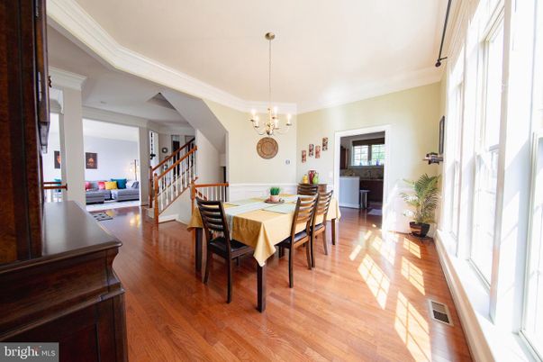 Chandelier, Dining room, Interior, Living room, Wood Texture Flooring