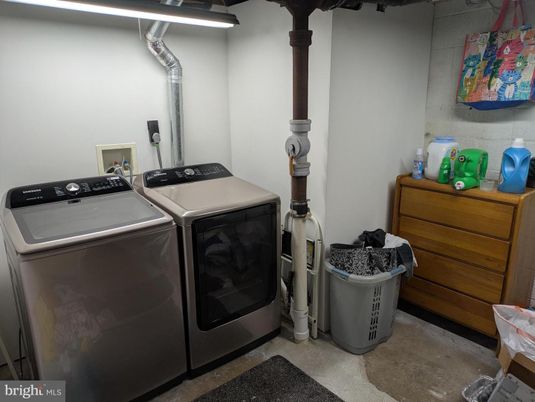 Interior, Washer