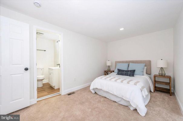 Bathroom, Bedroom, Interior, Recessed Lighting