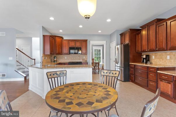 Dining room, Interior, Kitchen, Recessed Lighting