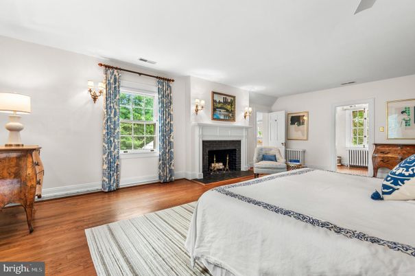 Bedroom, Fireplace, Interior, Wood Texture Flooring