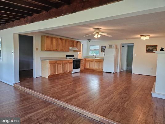 Interior, Kitchen, Wooden Beams, Wooden Ceilings, Wood Texture Flooring