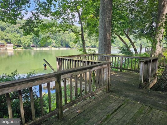 Exterior, Water