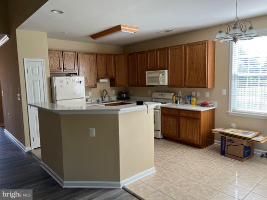 Interior, Kitchen, Pendant Lights, Recessed Lighting