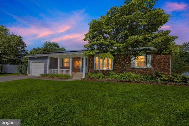 Attached, Backyard, Exterior, Facade, Brick Facade, Ranch