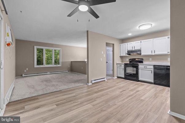 Empty room, Interior, Kitchen, Recessed Lighting, Wood Texture Flooring