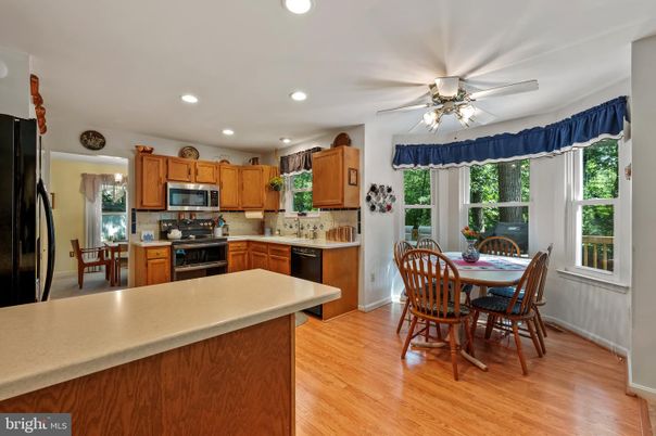 Dining room, Interior, Kitchen, Recessed Lighting, Wood Texture Flooring